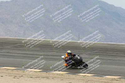 media/Nov-15-2025-Race Pace (Sat) [[8de605a2d8]]/Non Verified Riders (1st 20 Minutes)/Bowl (1015am)/